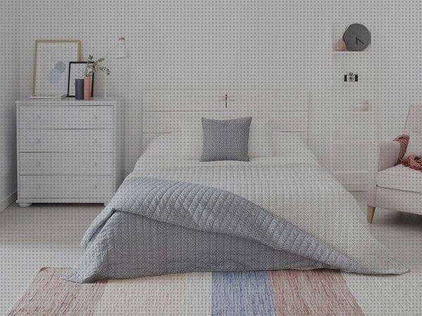 Review de dormitorio cómoda alado de cama